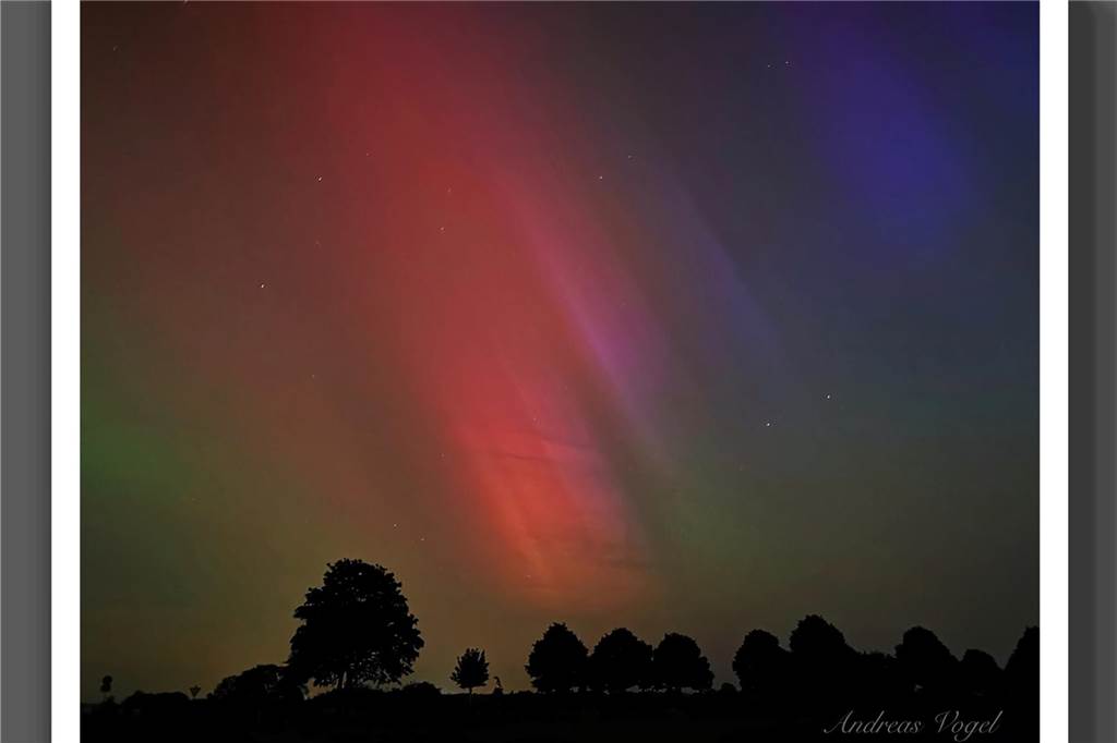 Polarlichter über Dorsten: Schicken Sie uns Ihre Fotos!