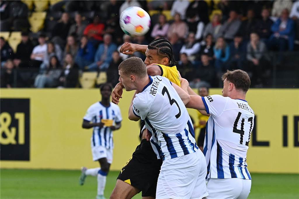 Herrmann sichert BVB-U19 gegen Hertha BSC die Chance aufs Finale: Dortmund droht Defensiv-Engpass