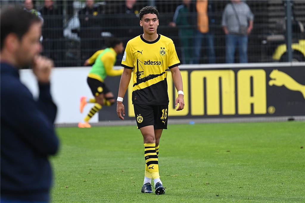 Herrmann sichert BVB-U19 gegen Hertha BSC die Chance aufs Finale: Dortmund droht Defensiv-Engpass