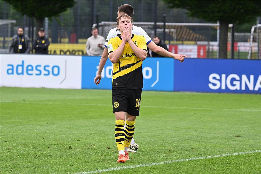 Herrmann sichert BVB-U19 gegen Hertha BSC die Chance aufs Finale: Dortmund droht Defensiv-Engpass