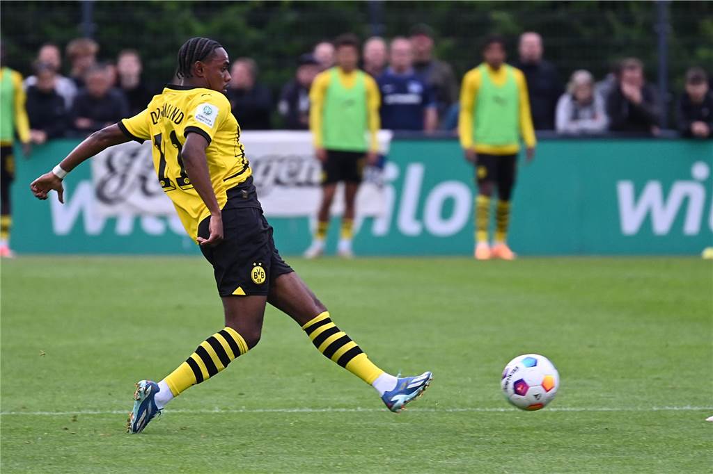 Herrmann sichert BVB-U19 gegen Hertha BSC die Chance aufs Finale: Dortmund droht Defensiv-Engpass