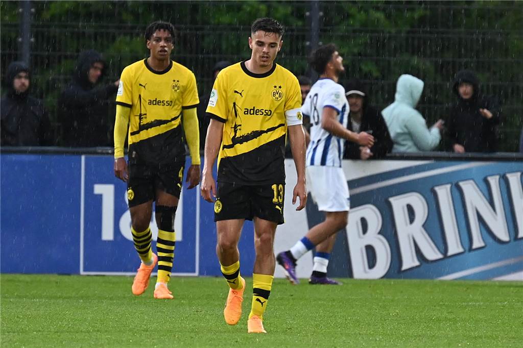 Herrmann sichert BVB-U19 gegen Hertha BSC die Chance aufs Finale: Dortmund droht Defensiv-Engpass