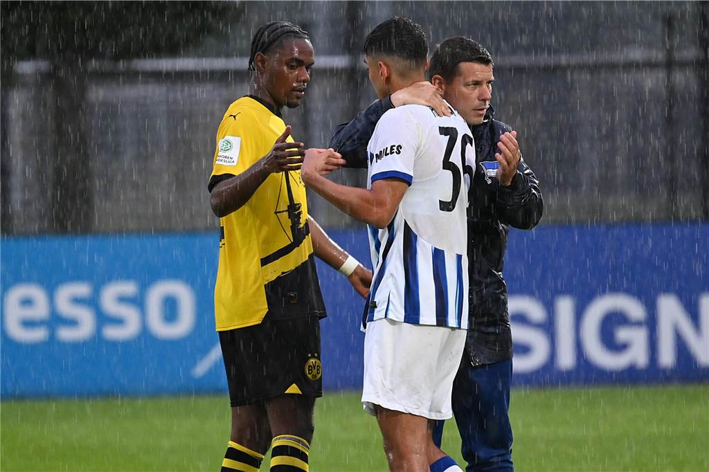 Herrmann sichert BVB-U19 gegen Hertha BSC die Chance aufs Finale: Dortmund droht Defensiv-Engpass