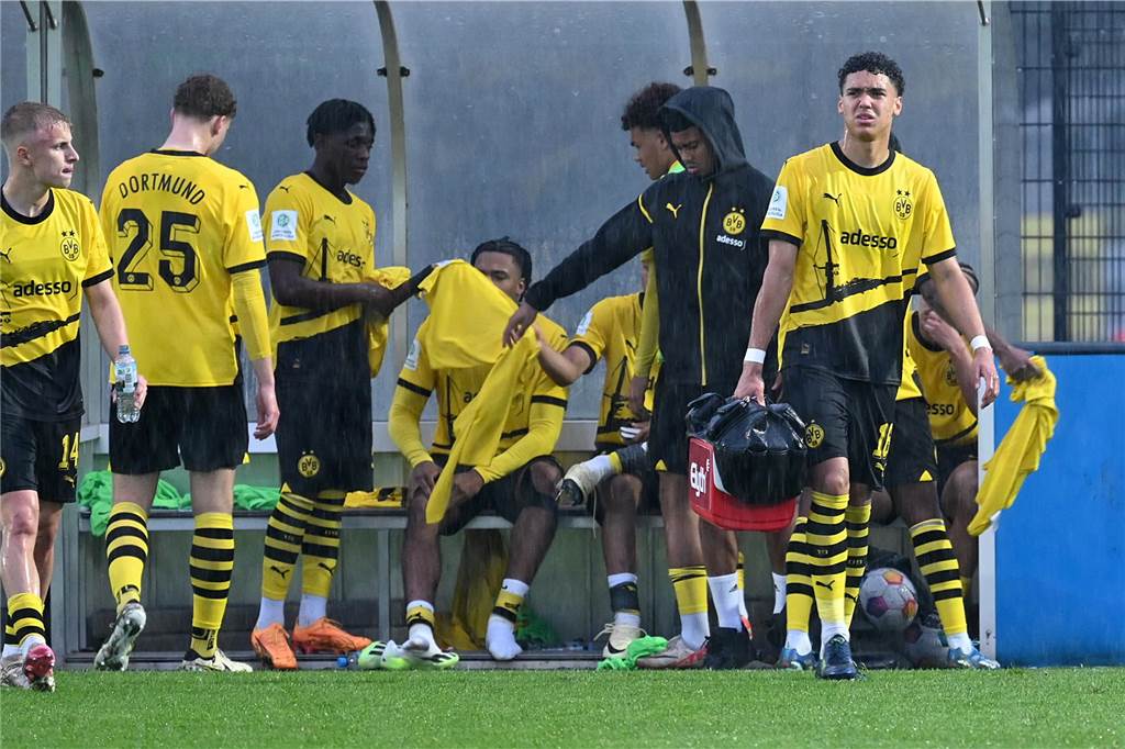 Herrmann sichert BVB-U19 gegen Hertha BSC die Chance aufs Finale: Dortmund droht Defensiv-Engpass