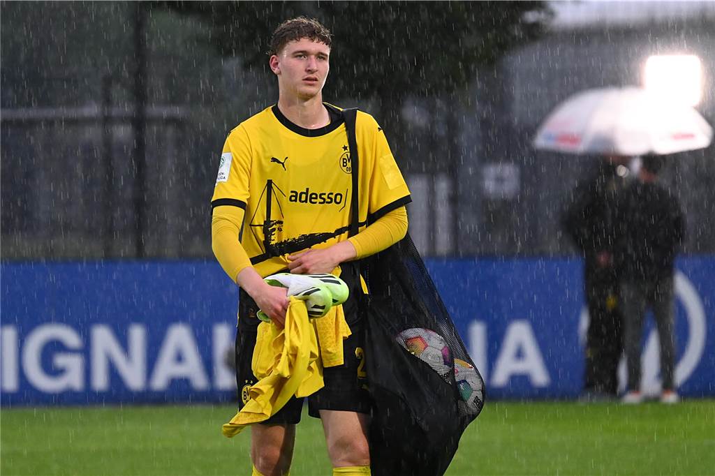 Herrmann sichert BVB-U19 gegen Hertha BSC die Chance aufs Finale: Dortmund droht Defensiv-Engpass