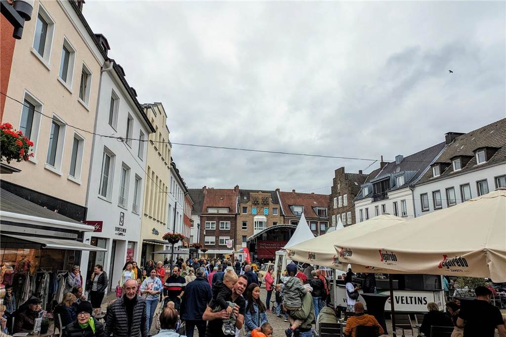 Altstadtfest in Dorsten: Die besten Bilder vom verkaufsoffenen Sonntag