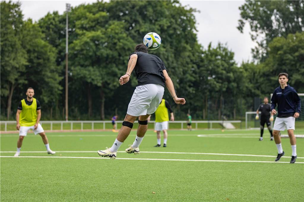 Aufsteiger paukt für den Neustart in der A-Liga: Viele Fotos vom Auftakt des SC Fröndenberg