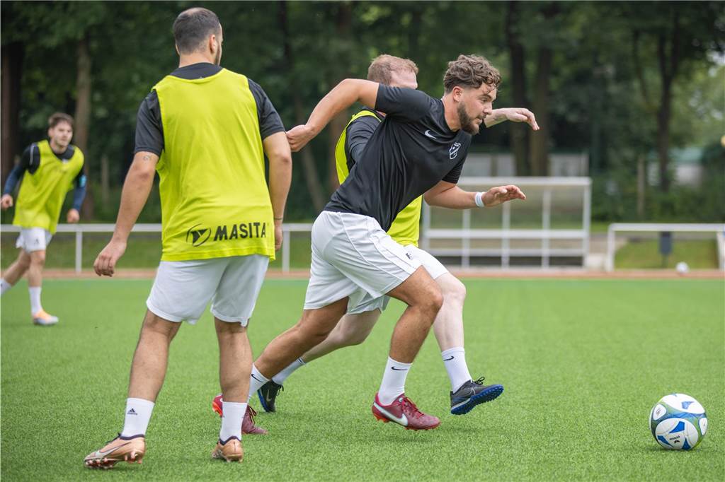Aufsteiger paukt für den Neustart in der A-Liga: Viele Fotos vom Auftakt des SC Fröndenberg