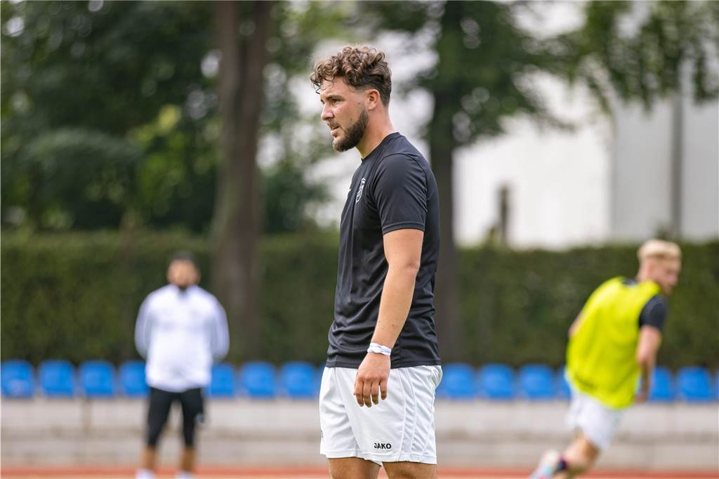 Aufsteiger paukt für den Neustart in der A-Liga: Viele Fotos vom Auftakt des SC Fröndenberg