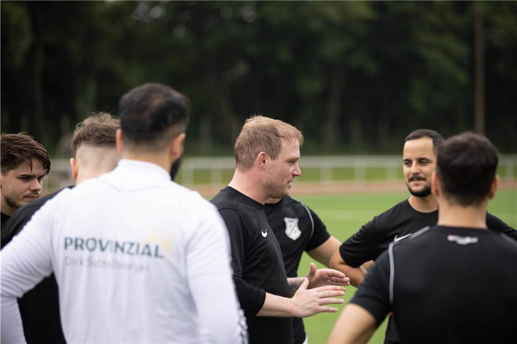 Aufsteiger paukt für den Neustart in der A-Liga: Viele Fotos vom Auftakt des SC Fröndenberg