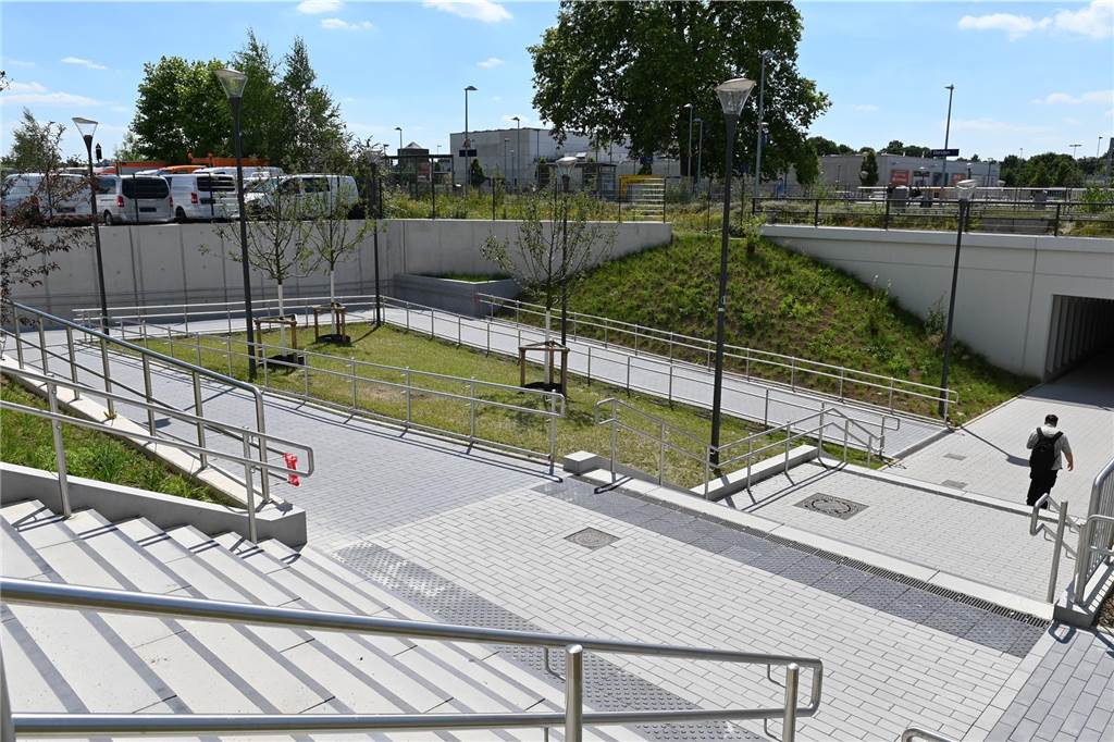 Der neue Bahnhofsvorplatz in Dorsten ist fertig