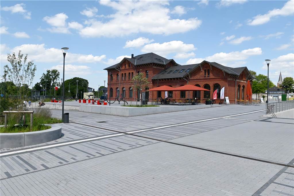 Der neue Bahnhofsvorplatz in Dorsten ist fertig