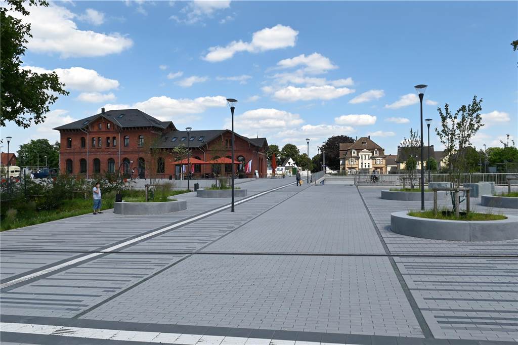Der neue Bahnhofsvorplatz in Dorsten ist fertig