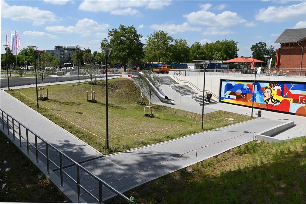 Der neue Bahnhofsvorplatz in Dorsten ist fertig