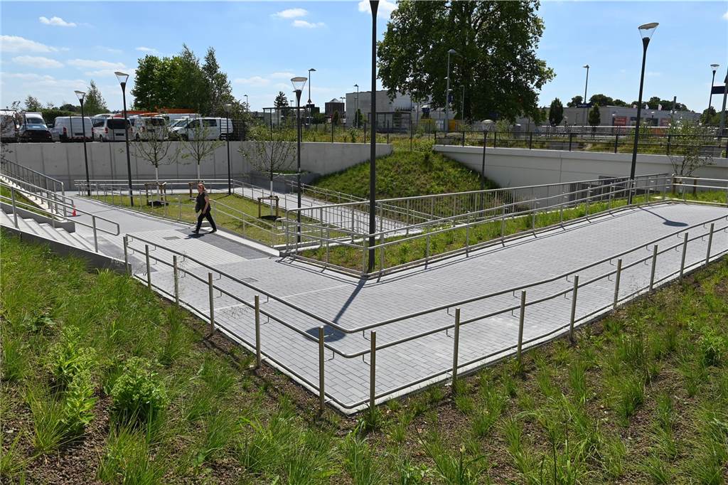 Der neue Bahnhofsvorplatz in Dorsten ist fertig