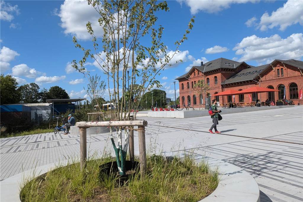 Der neue Bahnhofsvorplatz in Dorsten ist fertig