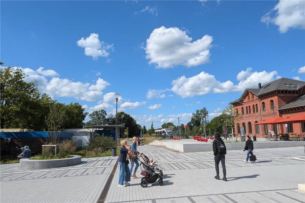 Der neue Bahnhofsvorplatz in Dorsten ist fertig
