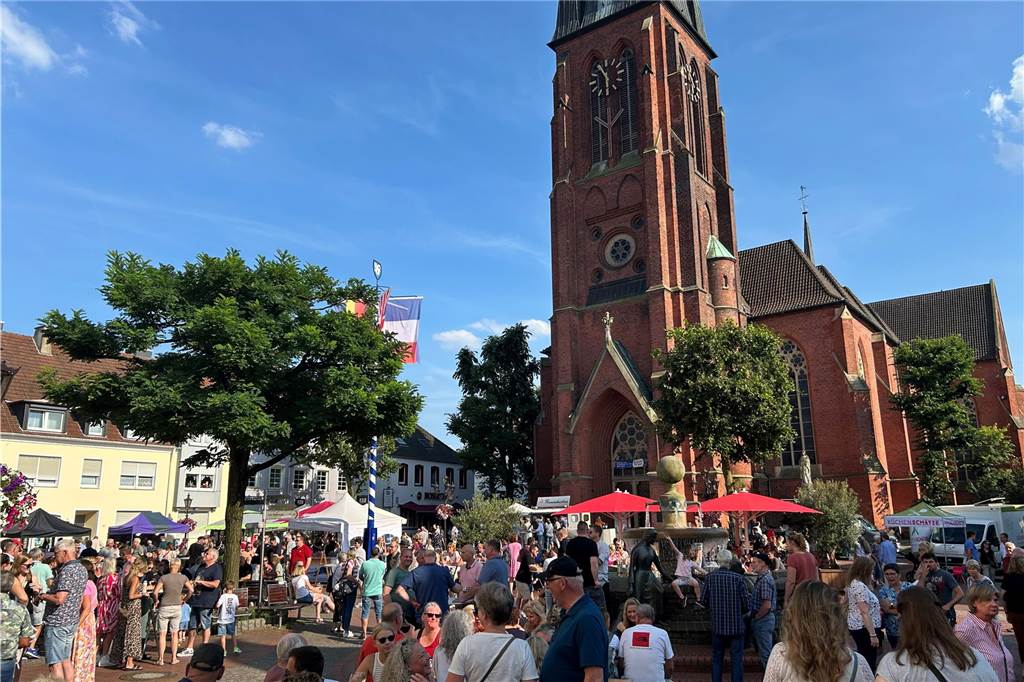 Sommerlicher Feierabendmarkt in Haltern: Viele Fotos von einem traumhaften Abend