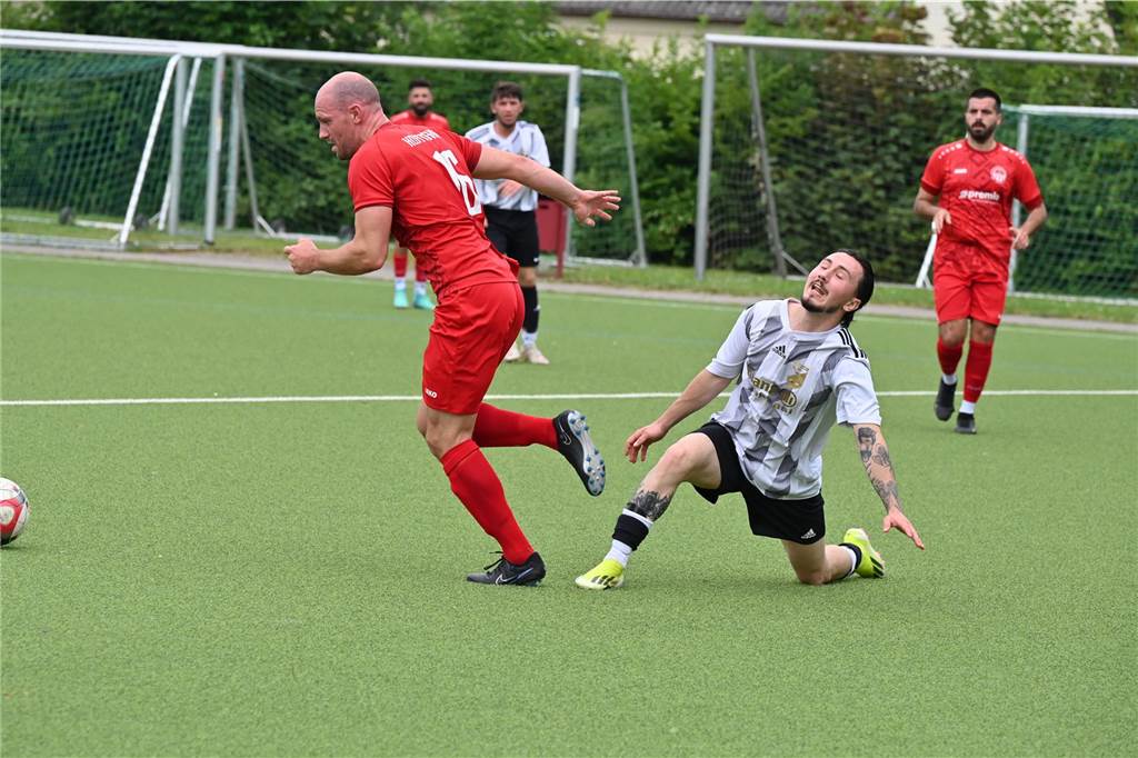 Pickepackevolles Testspiel- und Turnier-Wochenende: Fast 100 Fotos von den Fußballplätzen