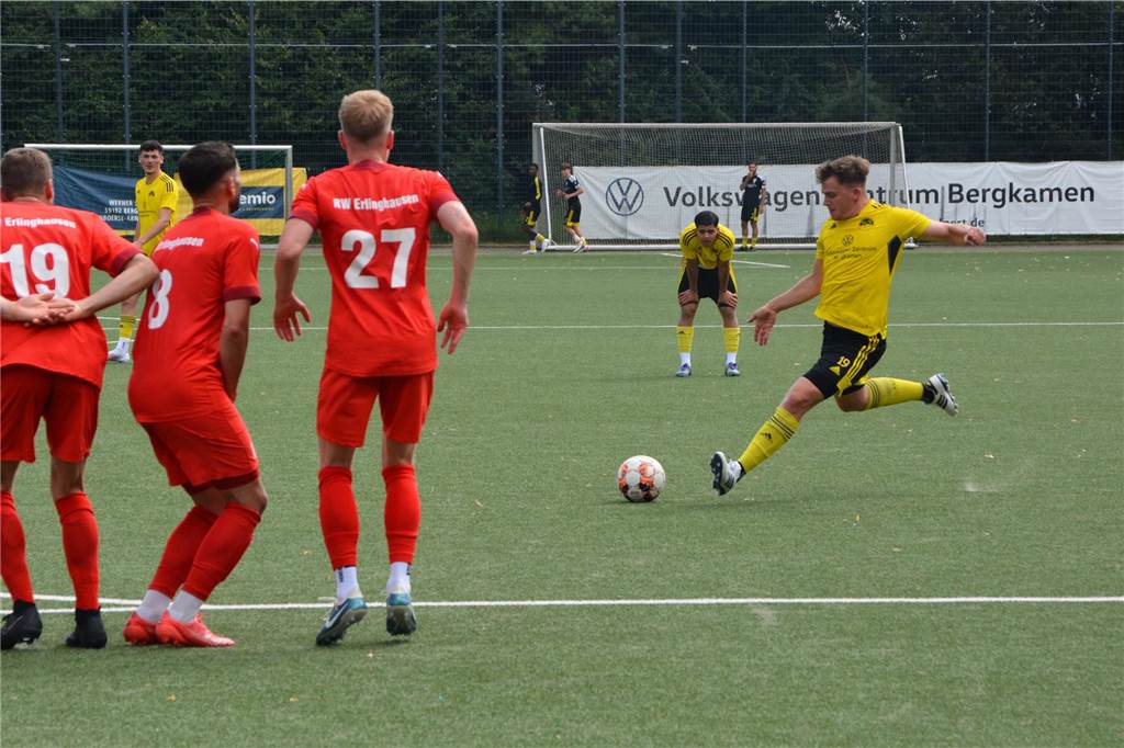 Pickepackevolles Testspiel- und Turnier-Wochenende: Fast 100 Fotos von den Fußballplätzen