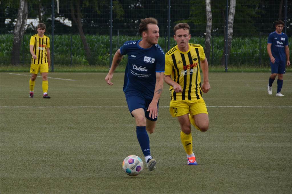 Pickepackevolles Testspiel- und Turnier-Wochenende: Fast 100 Fotos von den Fußballplätzen