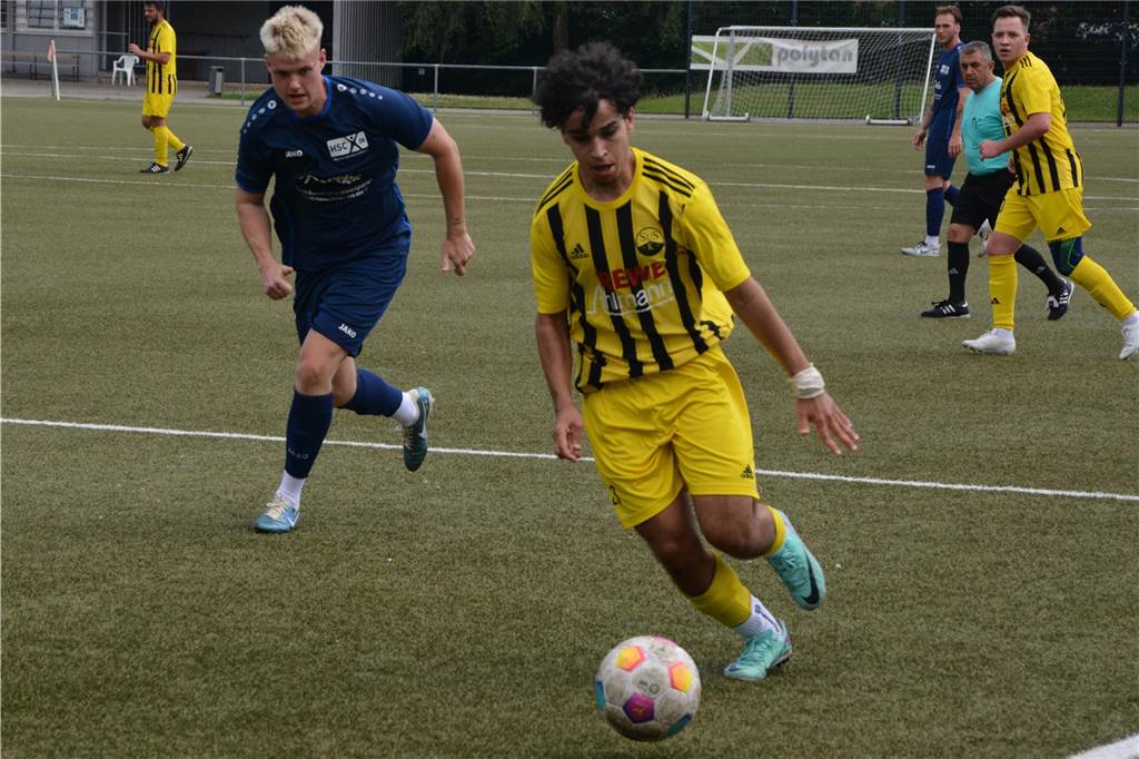 Pickepackevolles Testspiel- und Turnier-Wochenende: Fast 100 Fotos von den Fußballplätzen
