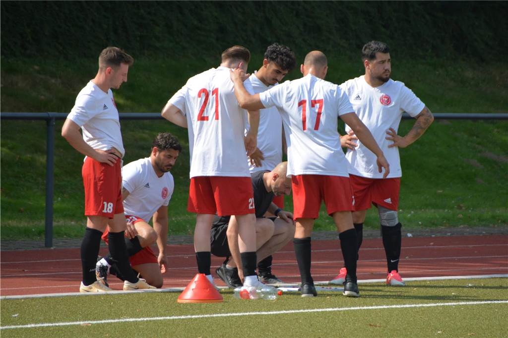 Pickepackevolles Testspiel- und Turnier-Wochenende: Fast 100 Fotos von den Fußballplätzen