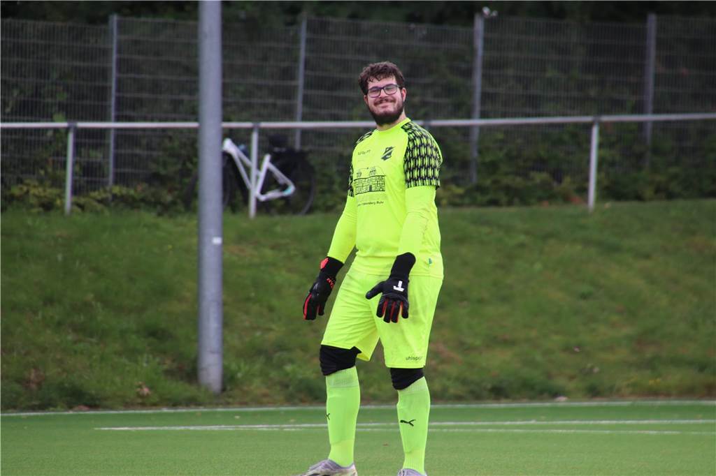 Pickepackevolles Testspiel- und Turnier-Wochenende: Fast 100 Fotos von den Fußballplätzen