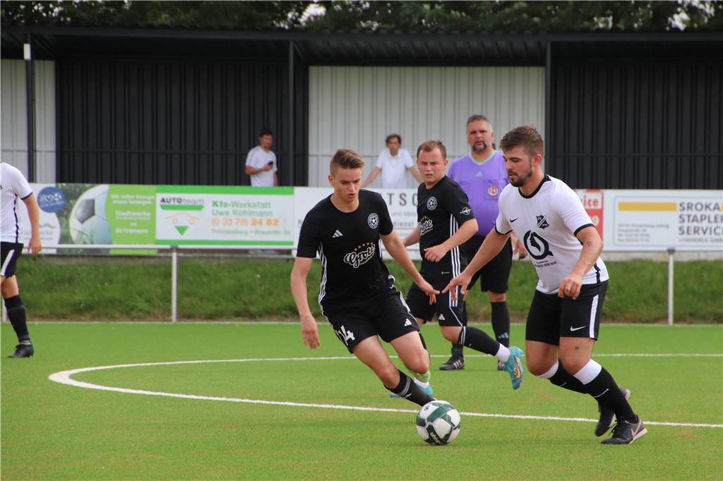 Pickepackevolles Testspiel- und Turnier-Wochenende: Fast 100 Fotos von den Fußballplätzen