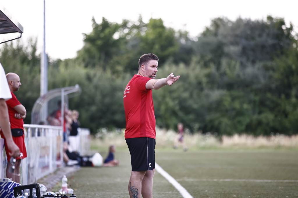 Pickepackevolles Testspiel- und Turnier-Wochenende: Fast 100 Fotos von den Fußballplätzen