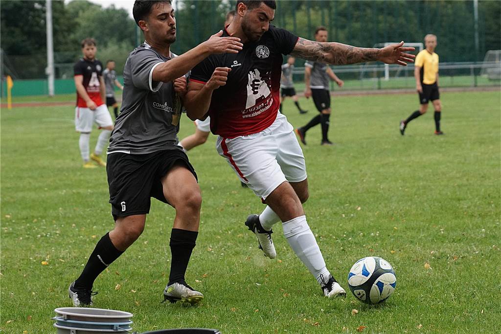 Pickepackevolles Testspiel- und Turnier-Wochenende: Fast 100 Fotos von den Fußballplätzen