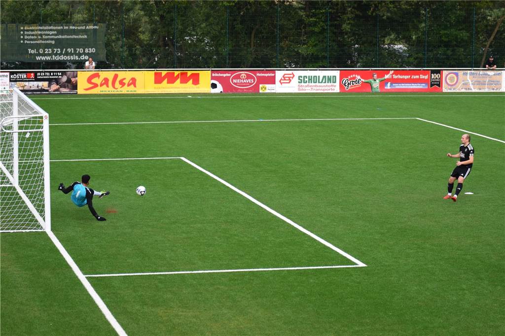 Pickepackevolles Testspiel- und Turnier-Wochenende: Fast 100 Fotos von den Fußballplätzen