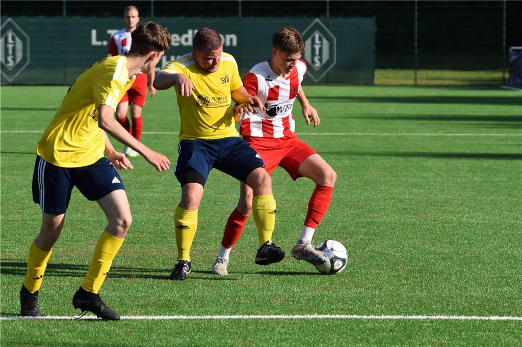 Pickepackevolles Testspiel- und Turnier-Wochenende: Fast 100 Fotos von den Fußballplätzen