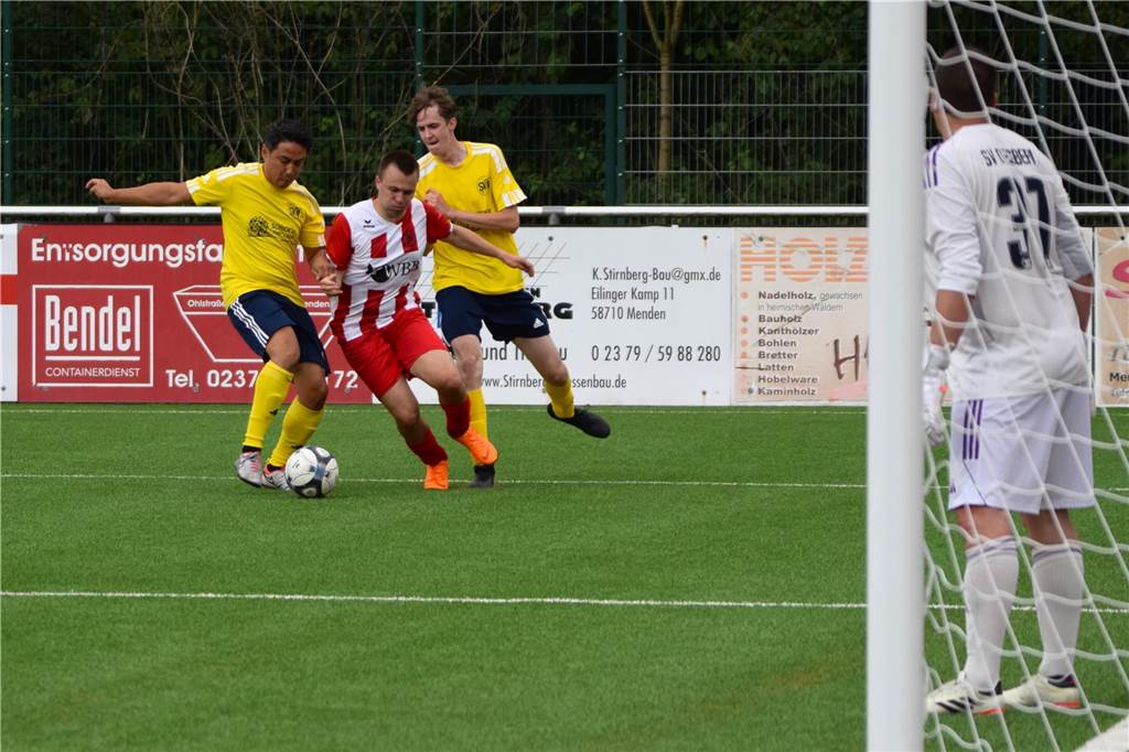 Pickepackevolles Testspiel- und Turnier-Wochenende: Fast 100 Fotos von den Fußballplätzen