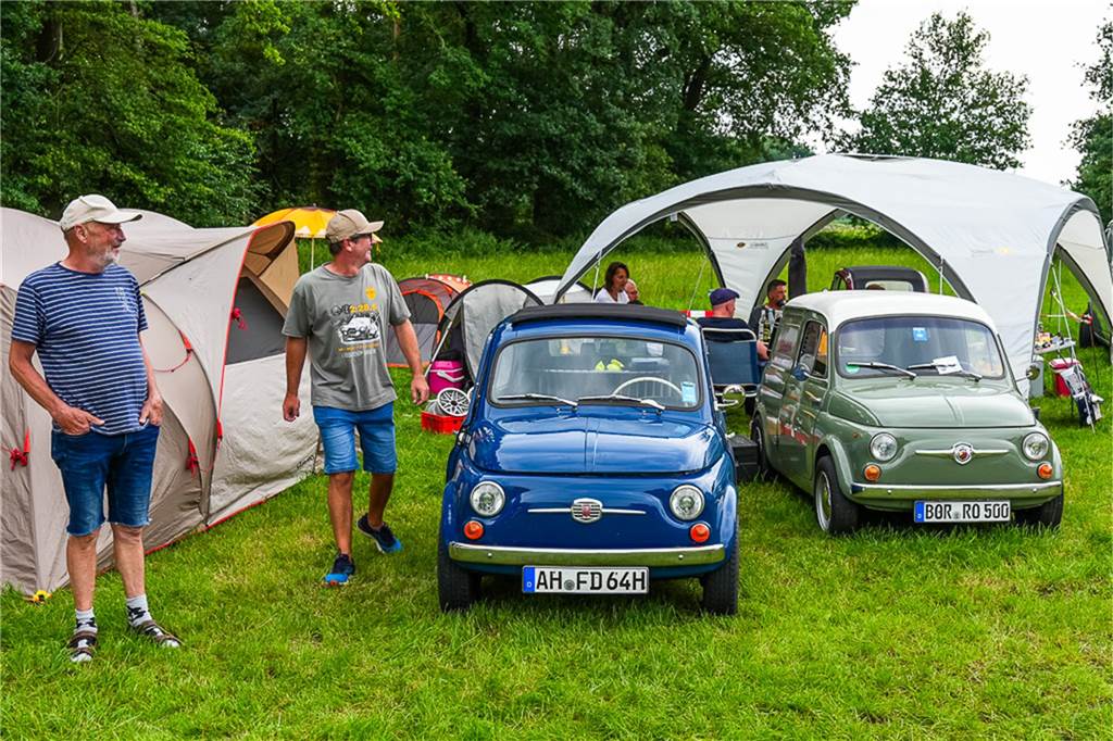 Fiatfreunde laden zum Treffen ein: Über 100 Fiats in Köckelwick