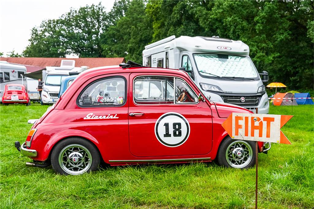 Fiatfreunde laden zum Treffen ein: Über 100 Fiats in Köckelwick