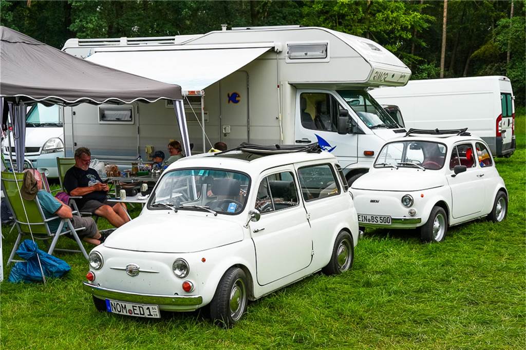 Fiatfreunde laden zum Treffen ein: Über 100 Fiats in Köckelwick