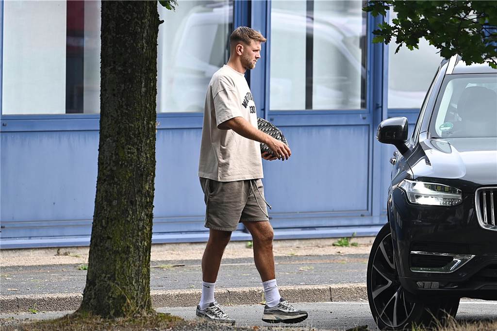Hier beendet Niclas Füllkrug sein BVB-Kapitel: Exklusive Bilder vom Dortmund Airport