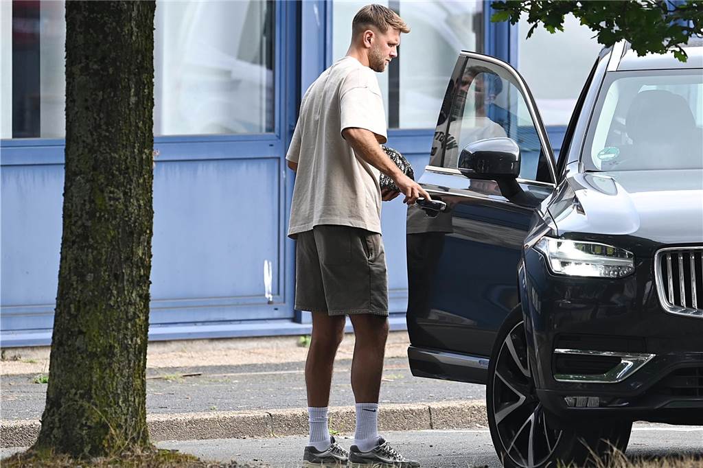 Hier beendet Niclas Füllkrug sein BVB-Kapitel: Exklusive Bilder vom Dortmund Airport