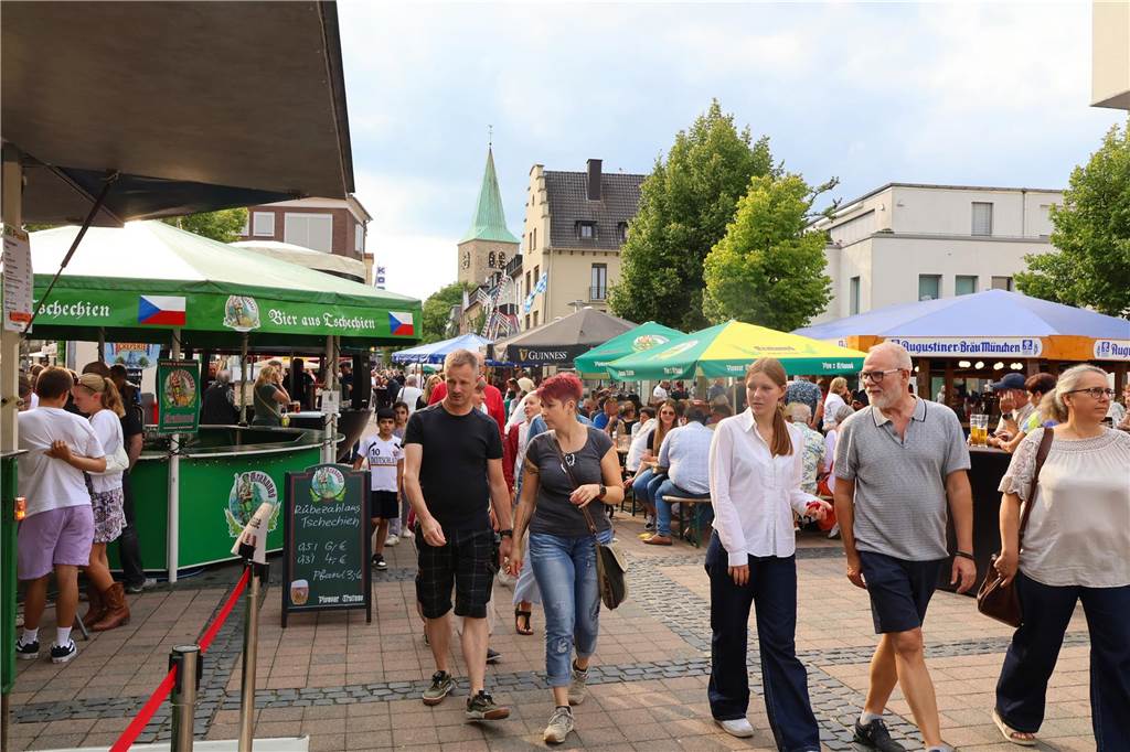 Gute Laune am finalen Sonntag: Viele Fotos vom letzten Tag der Dorstener Bierbörse
