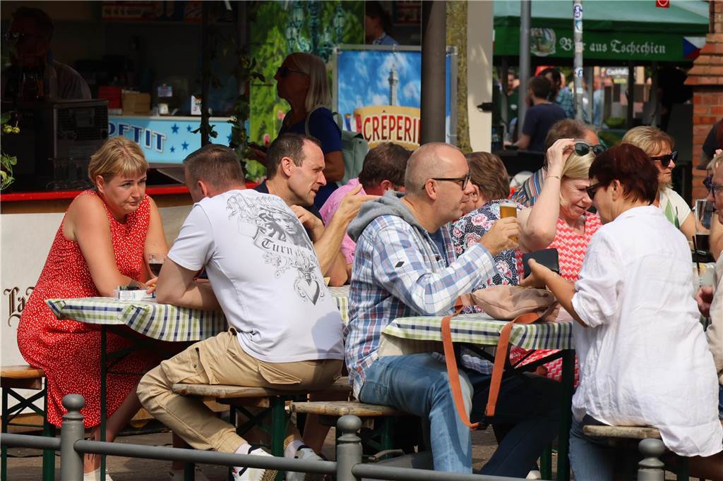 Gute Laune am finalen Sonntag: Viele Fotos vom letzten Tag der Dorstener Bierbörse