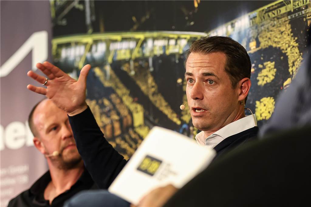 BVB-Geschäftsführer Ricken spricht über Transfers und Ziele: 19:09 – der schwarzgelbe Talk