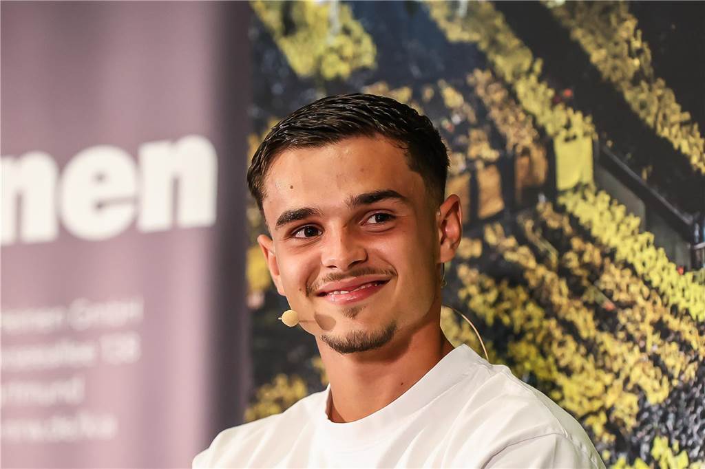 BVB-Geschäftsführer Ricken spricht über Transfers und Ziele: 19:09 – der schwarzgelbe Talk