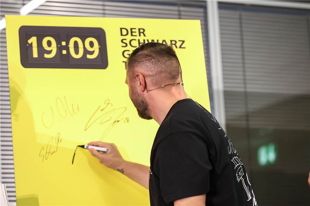 BVB-Geschäftsführer Ricken spricht über Transfers und Ziele: 19:09 – der schwarzgelbe Talk