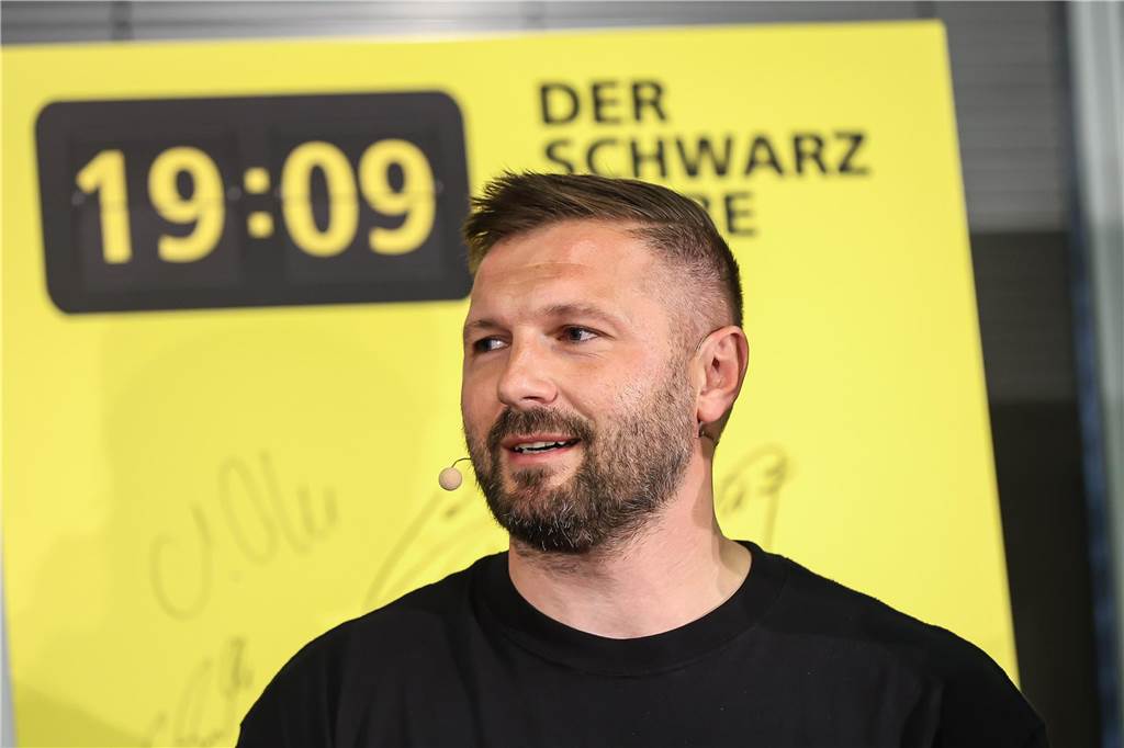 BVB-Geschäftsführer Ricken spricht über Transfers und Ziele: 19:09 – der schwarzgelbe Talk