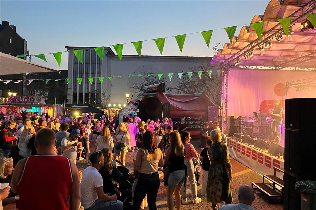 „Fiesta de la Dolce Vita“ lockt am Wochenende nach Hombruch: Die schönsten Fotos vom Stadtteilfest