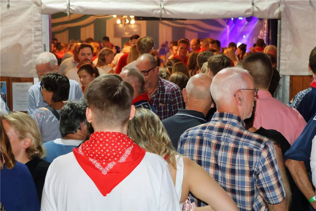 Klumpen-Schützenfest eröffnet: Viele Fotos von der Trachtenschützengilde Uefte-Overbeck