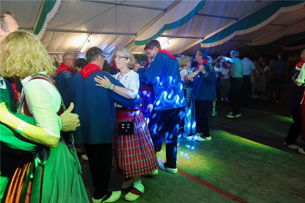 Klumpen-Schützenfest eröffnet: Viele Fotos von der Trachtenschützengilde Uefte-Overbeck