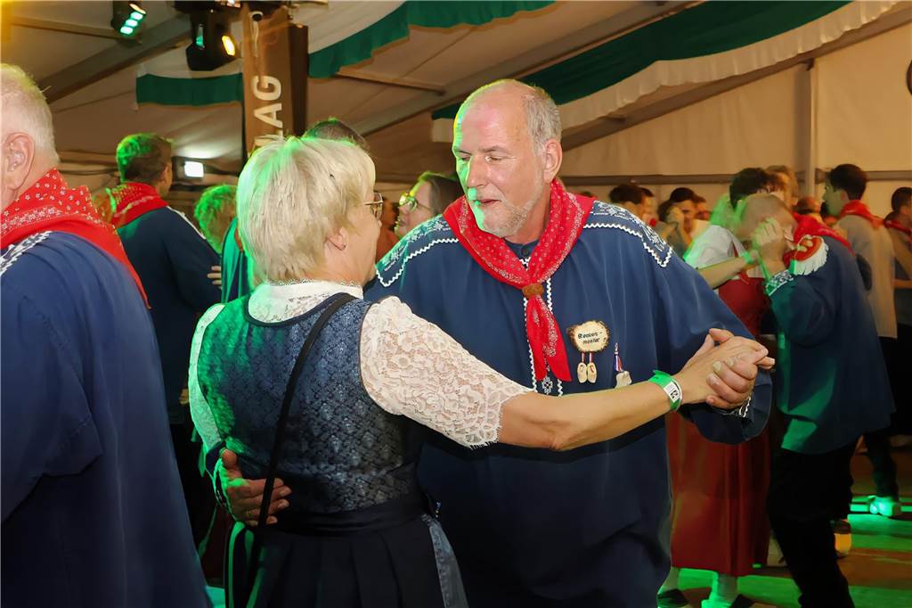 Klumpen-Schützenfest eröffnet: Viele Fotos von der Trachtenschützengilde Uefte-Overbeck