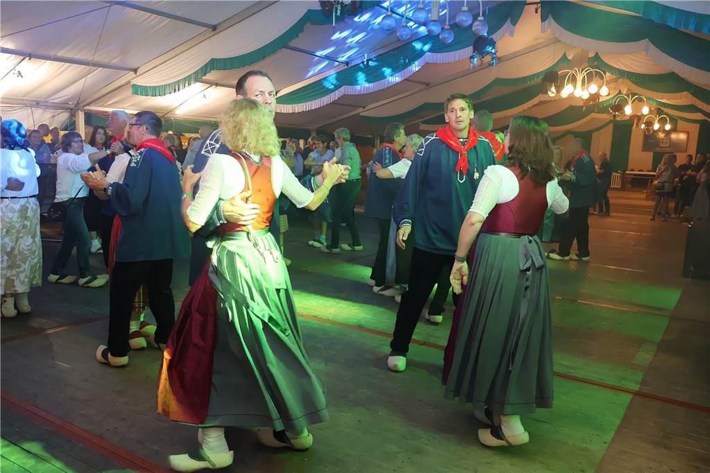Klumpen-Schützenfest eröffnet: Viele Fotos von der Trachtenschützengilde Uefte-Overbeck